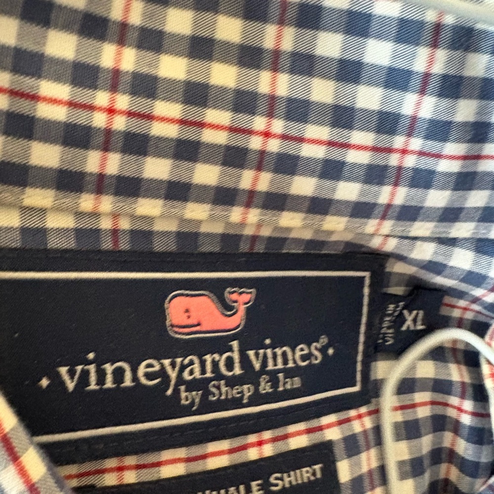 Vineyard Vines Button Down - image 2